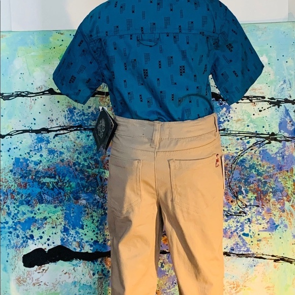 - Boys 2 Piece Button -up w/Pants - Picture 6 of 7